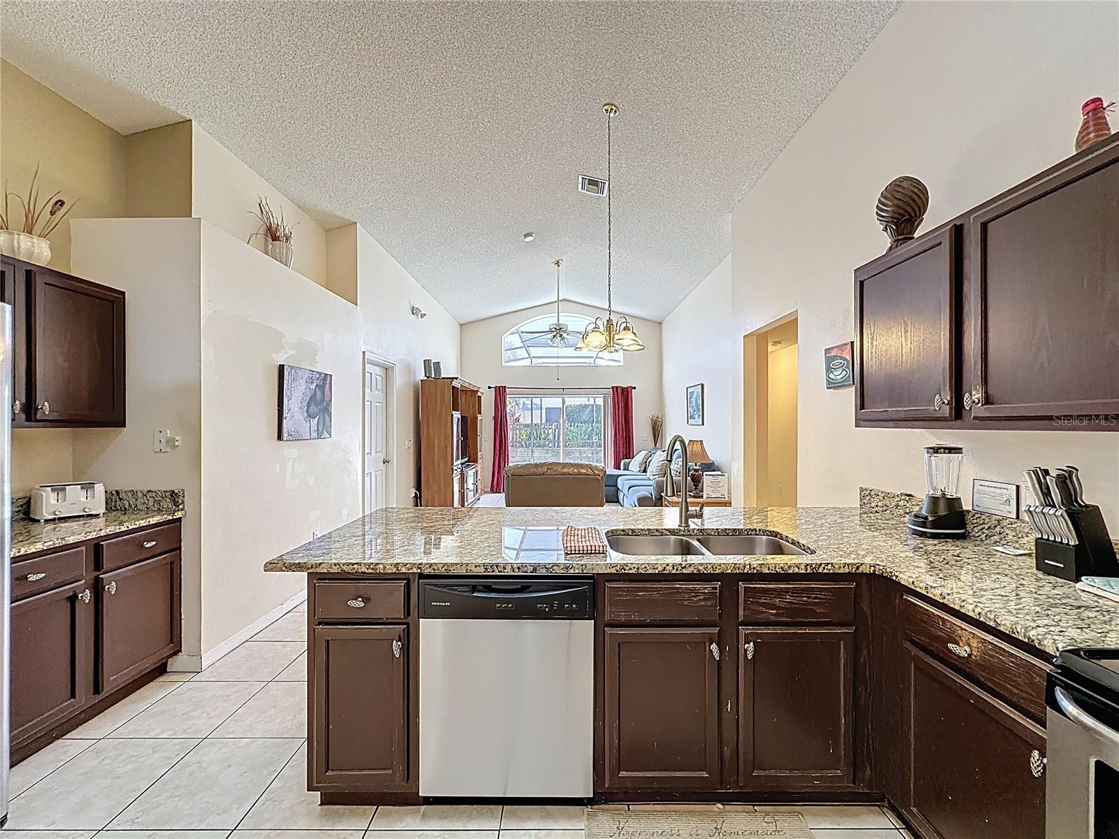Image 17 of 62 For 4707 Pershoie Lane
