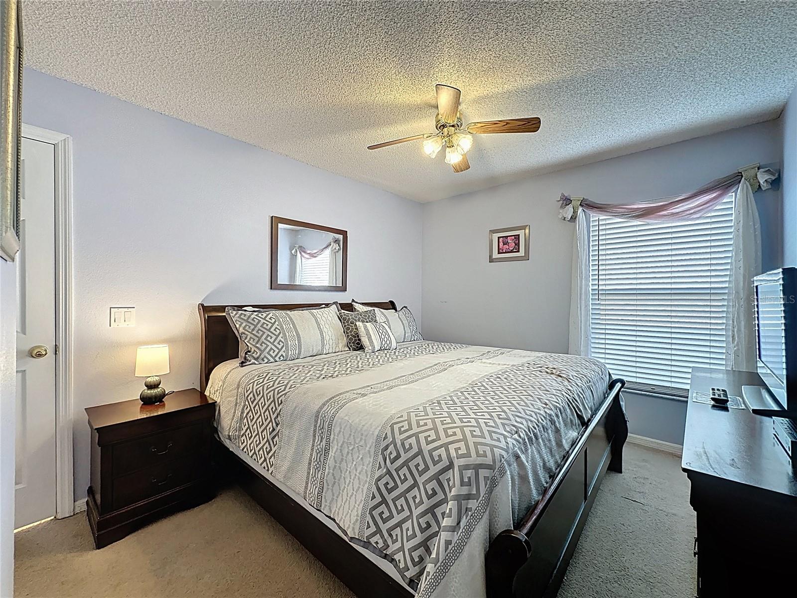 Image 33 of 62 For 4707 Pershoie Lane