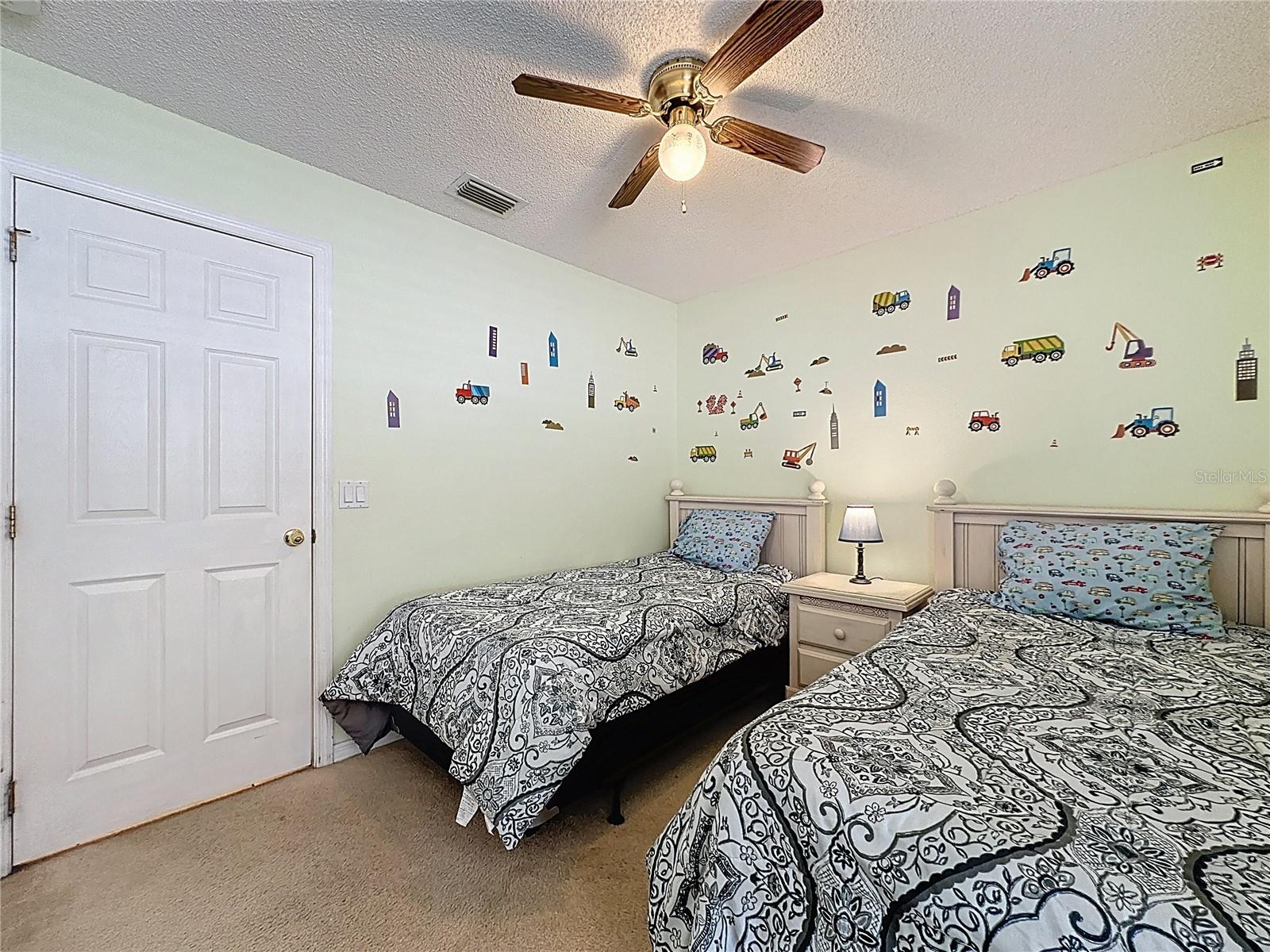 Image 40 of 62 For 4707 Pershoie Lane