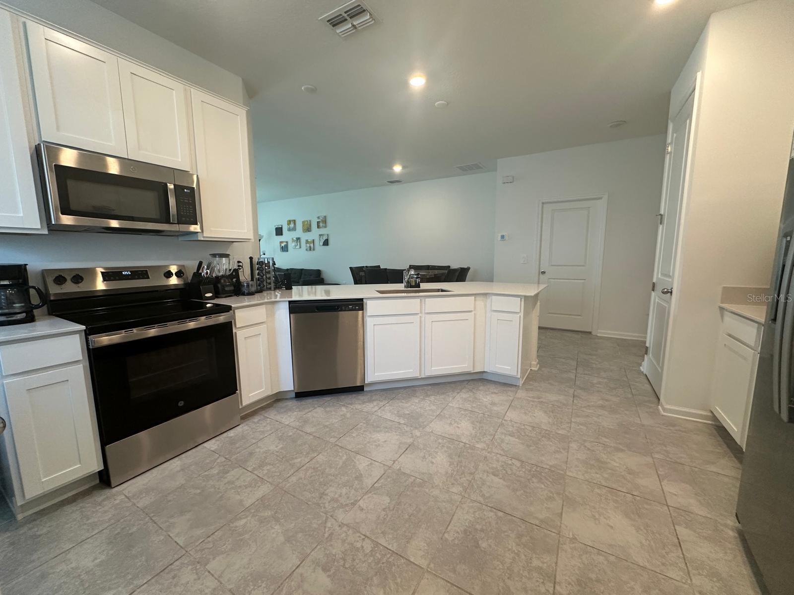 Image 14 of 60 For 2075 Punch Bowl Avenue