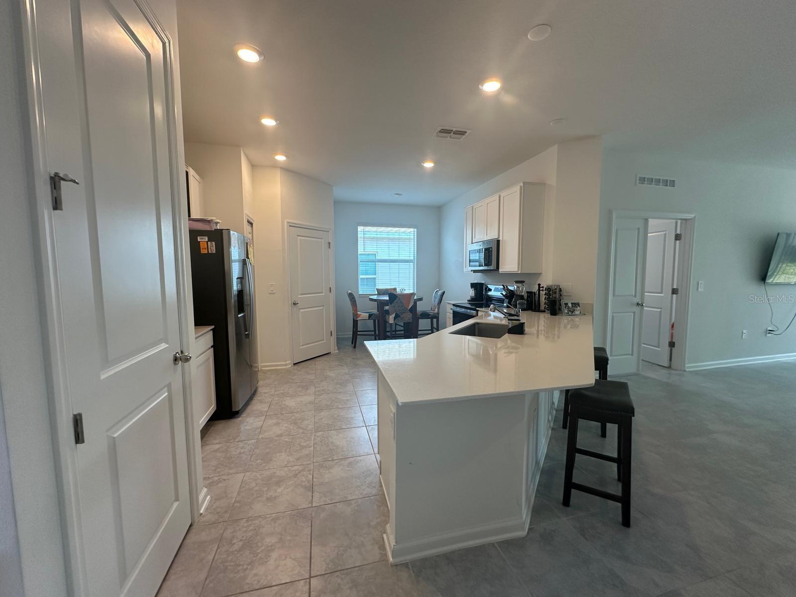 Image 9 of 60 For 2075 Punch Bowl Avenue