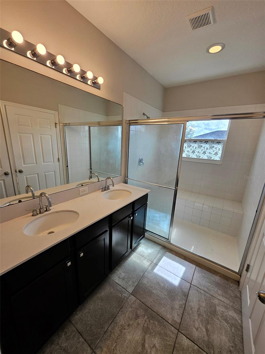 Image 29 of 35 For 7673 Ripplepointe Way
