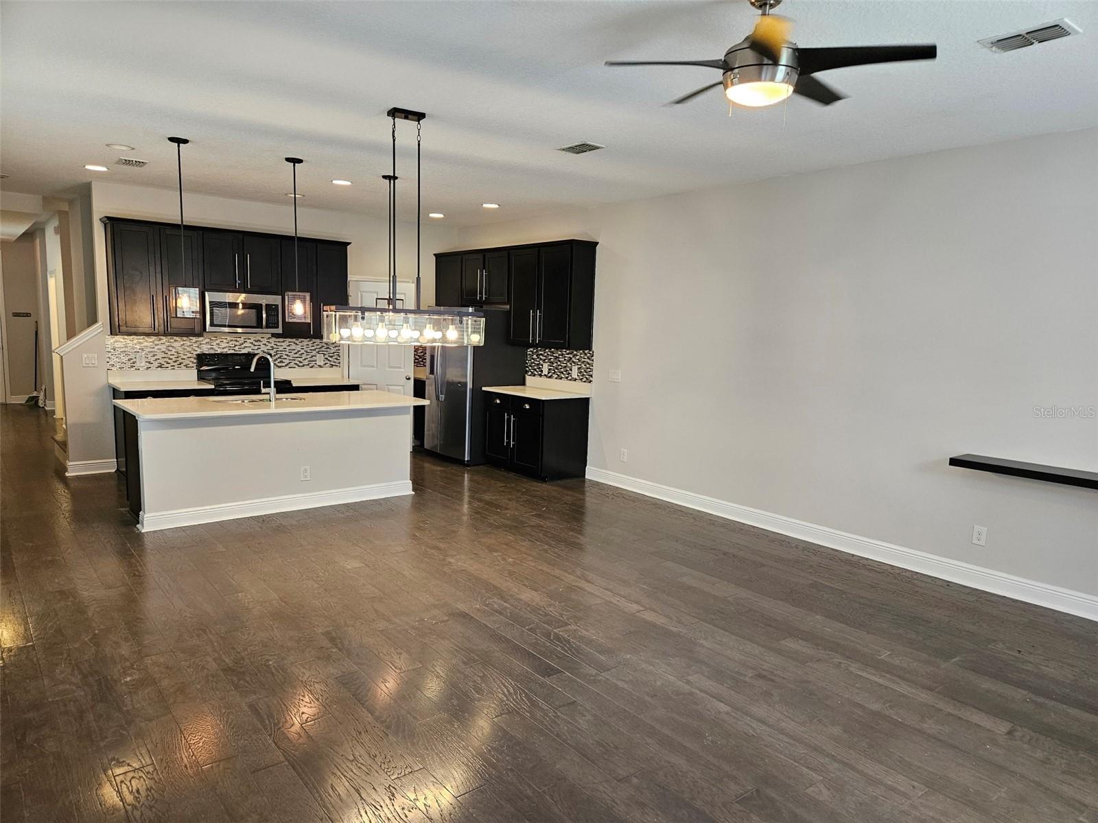 Image 5 of 35 For 7673 Ripplepointe Way