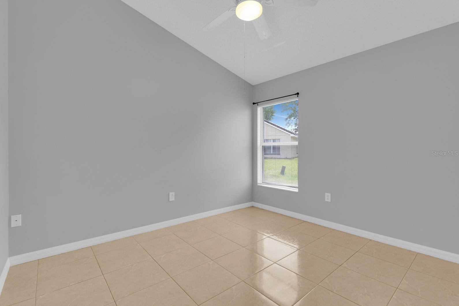 Image 30 of 49 For 664 Eagle Pointe S