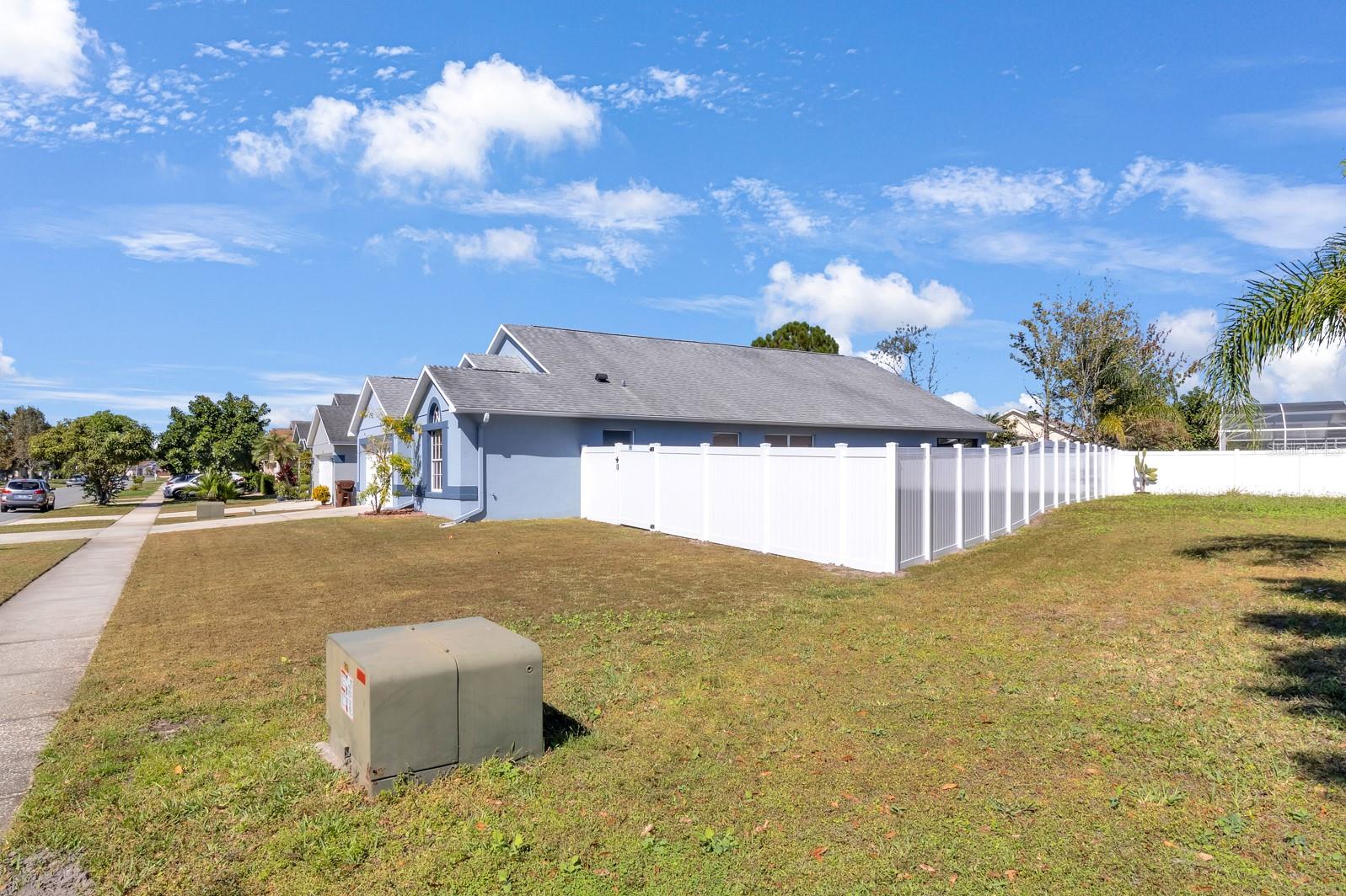 Image 44 of 49 For 664 Eagle Pointe S