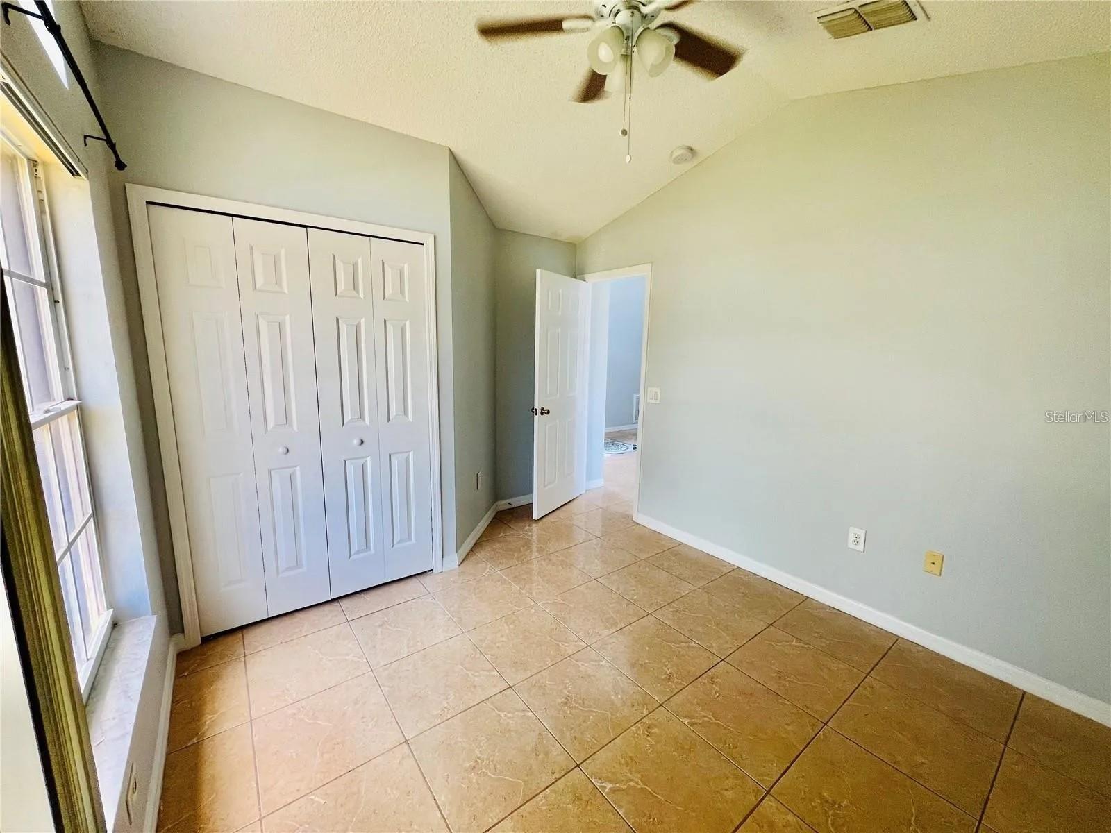 Image 7 of 49 For 664 Eagle Pointe S