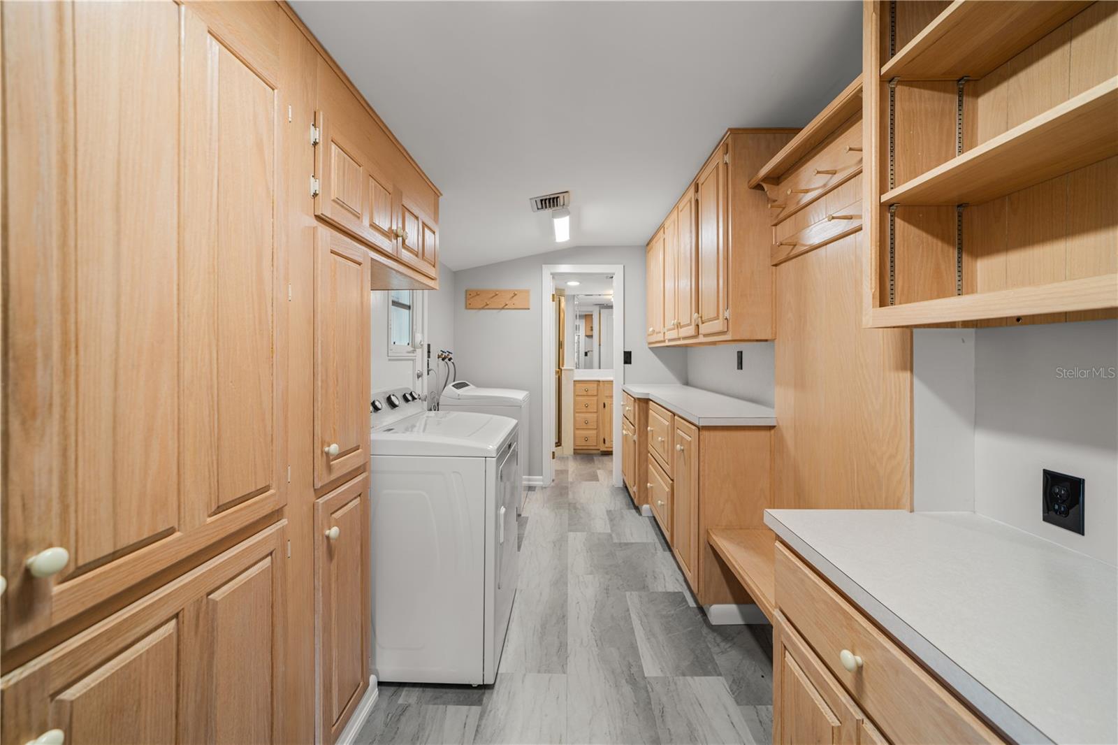 Image 13 of 28 For 5005 Lillian Lee Road