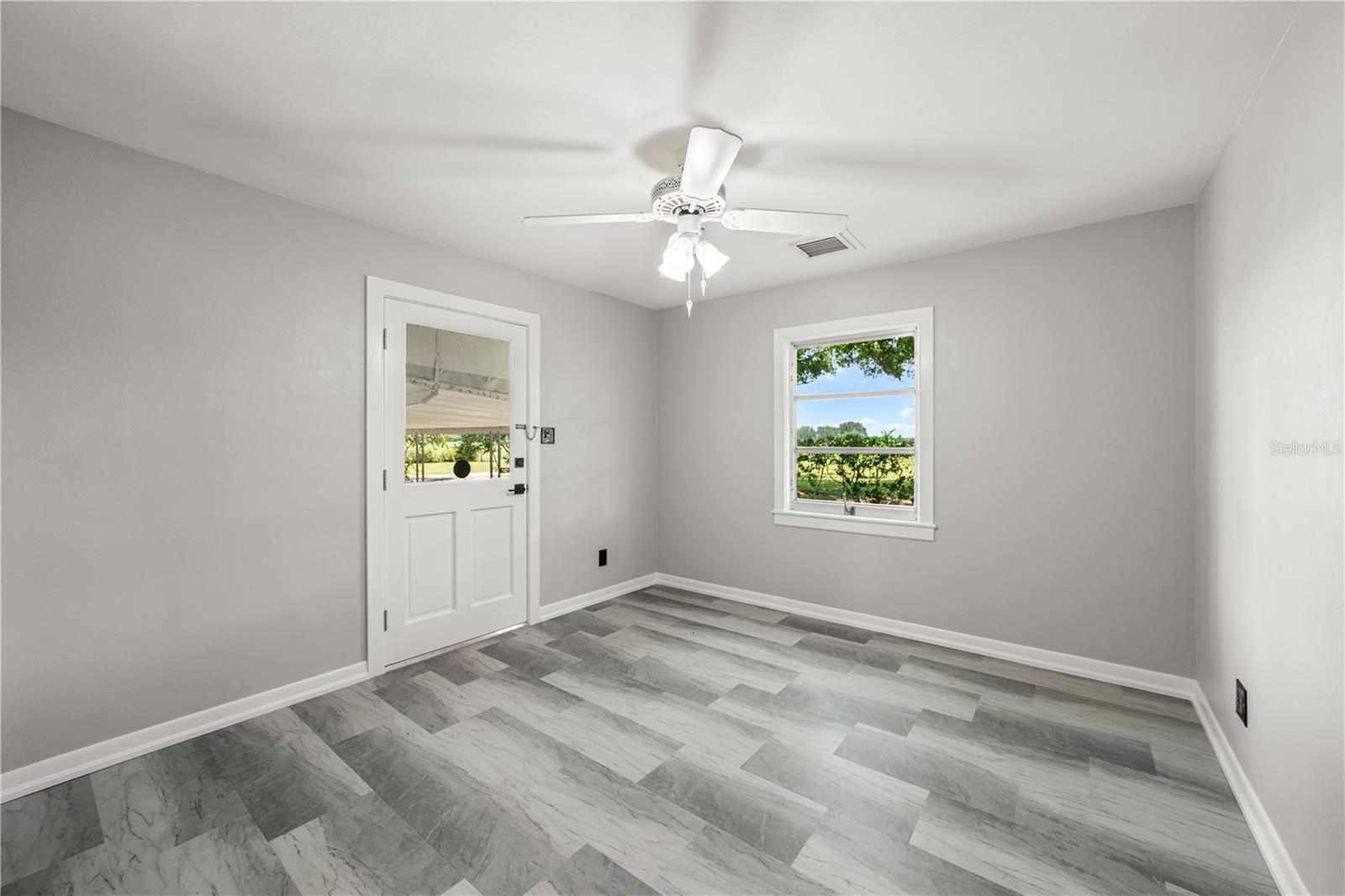 Image 20 of 28 For 5005 Lillian Lee Road