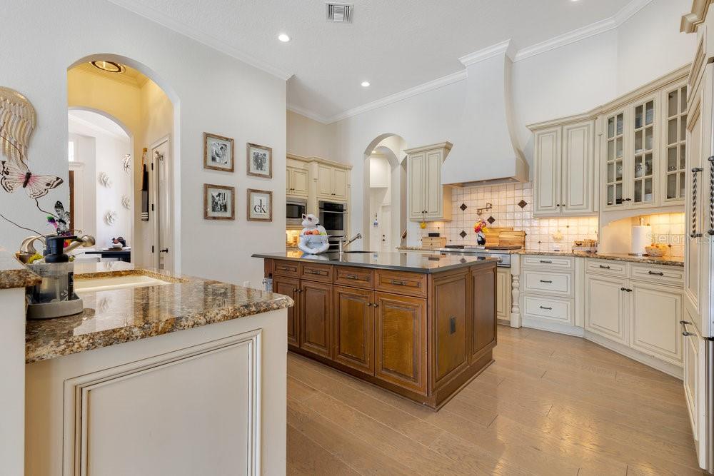 Image 18 of 84 For 6761 Valhalla Way