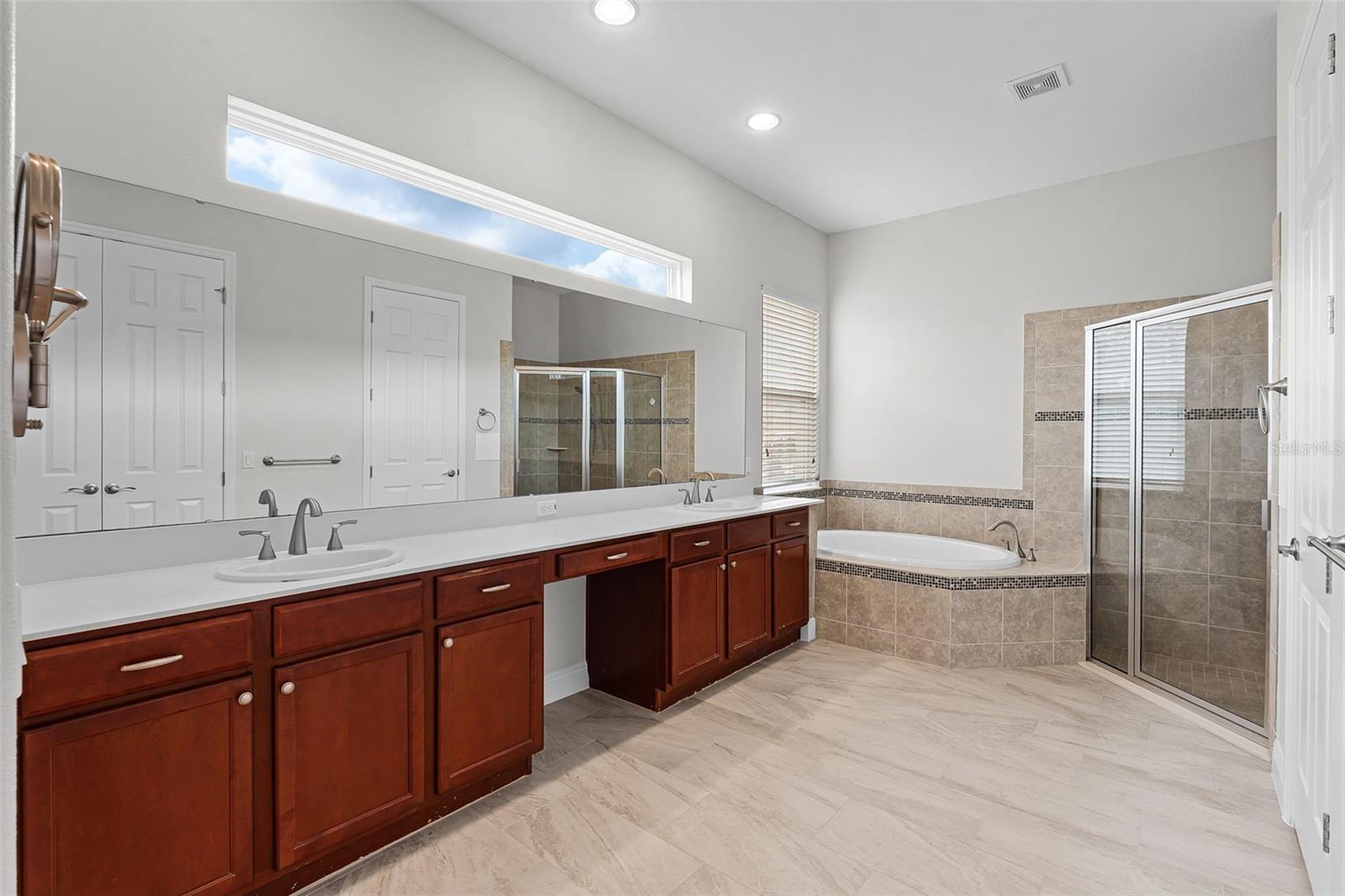 Image 33 of 73 For 1110 Terralago Way