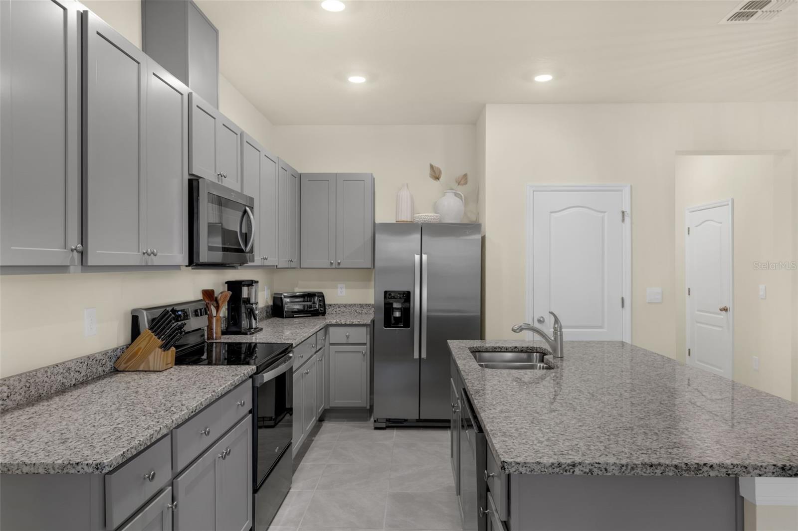 Image 3 of 17 For 1219 Lido Dr