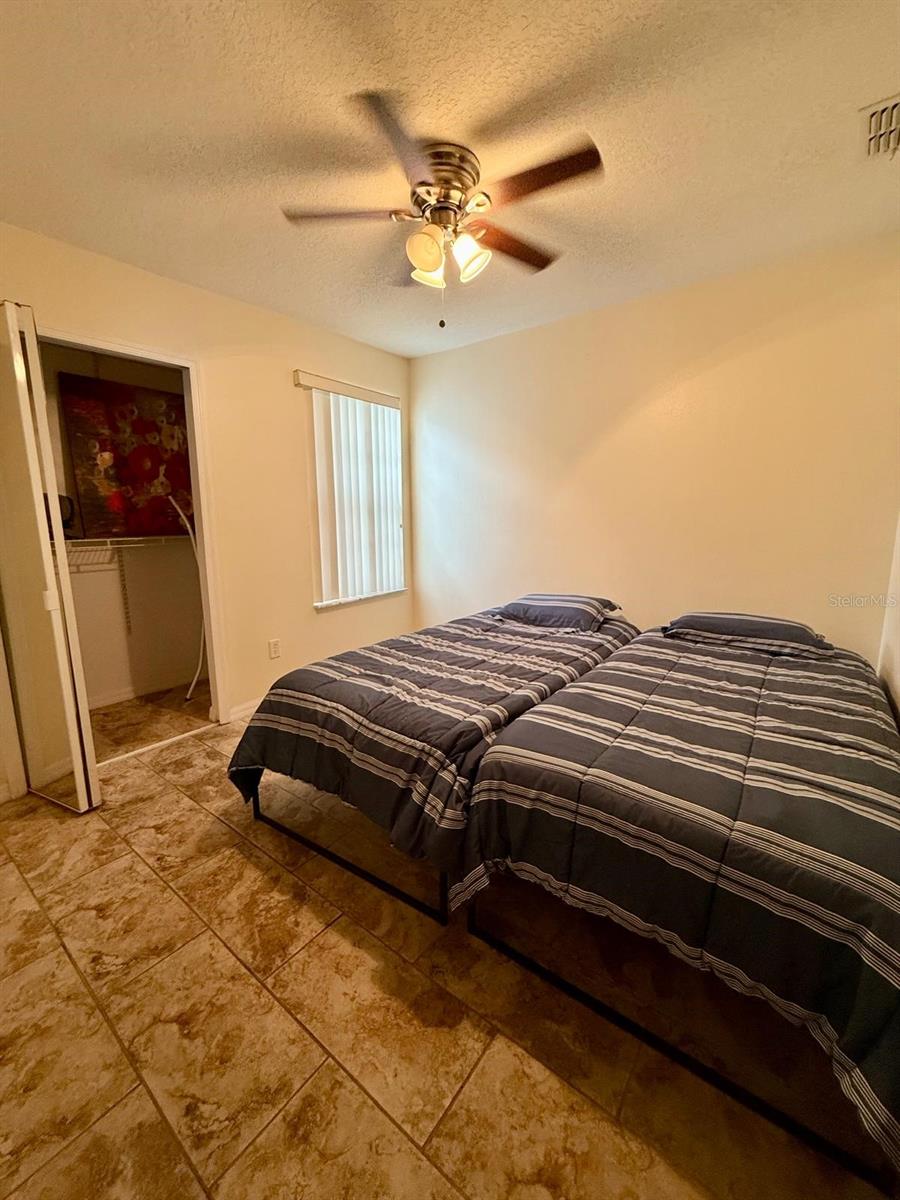 Image 10 of 16 For 8705 Knightsbridge Court D