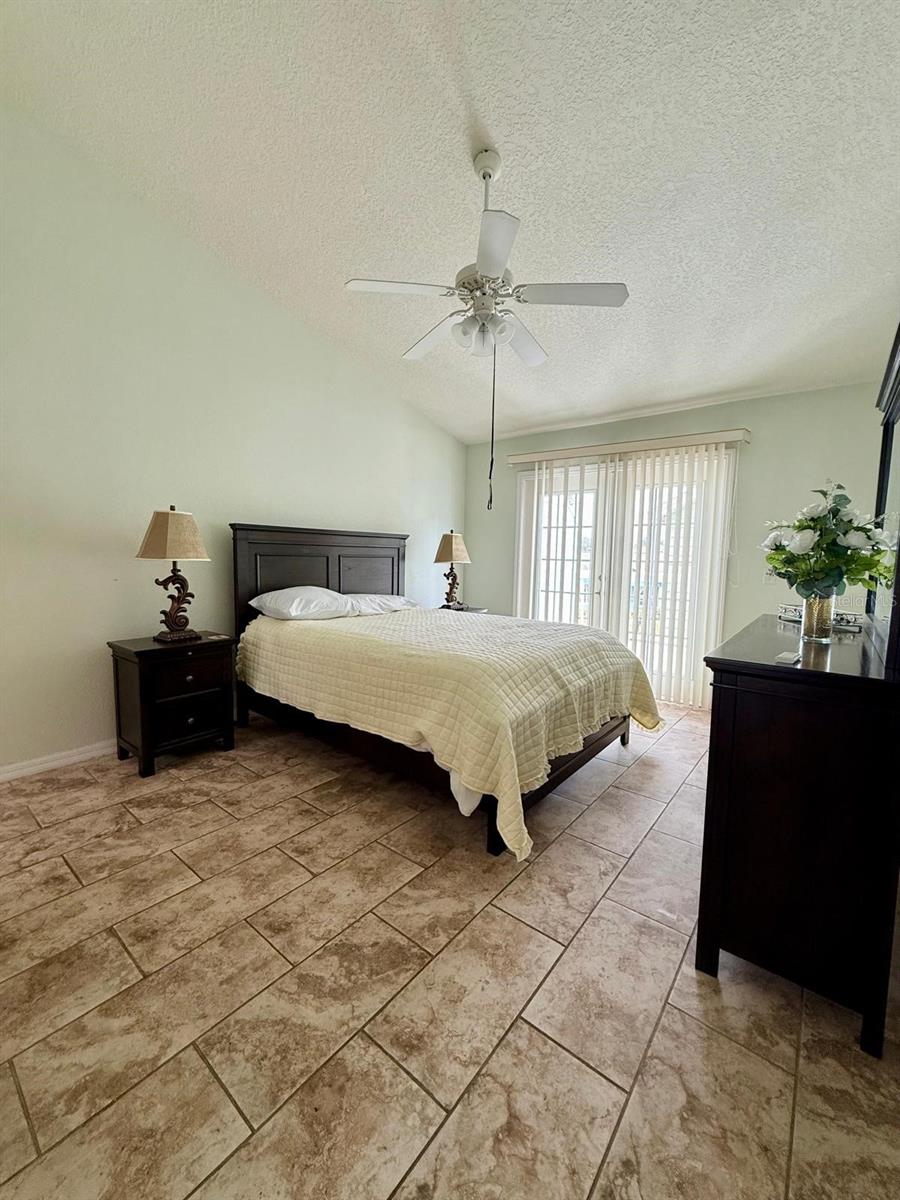Image 15 of 16 For 8705 Knightsbridge Court D