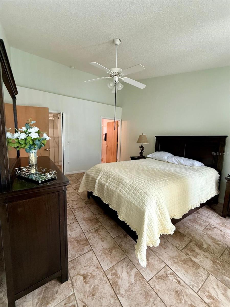 Image 3 of 16 For 8705 Knightsbridge Court D