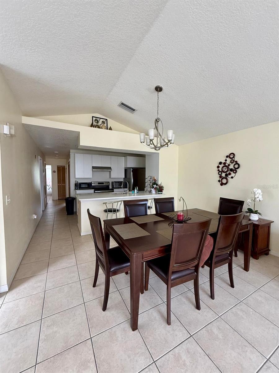 Image 9 of 16 For 8705 Knightsbridge Court D