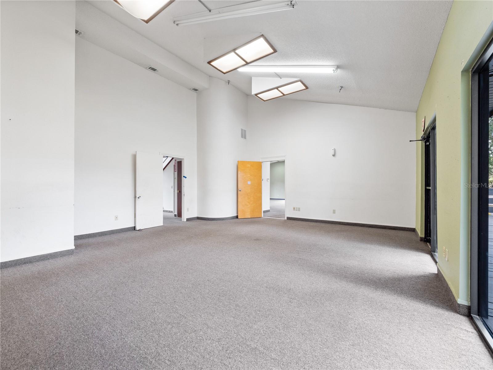 Image 17 of 55 For 5037 North Lane