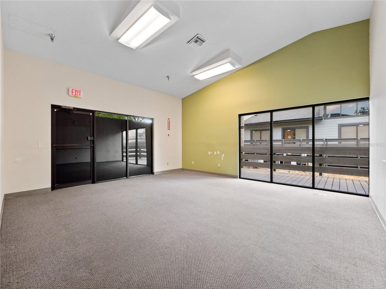 Image 22 of 55 For 5037 North Lane