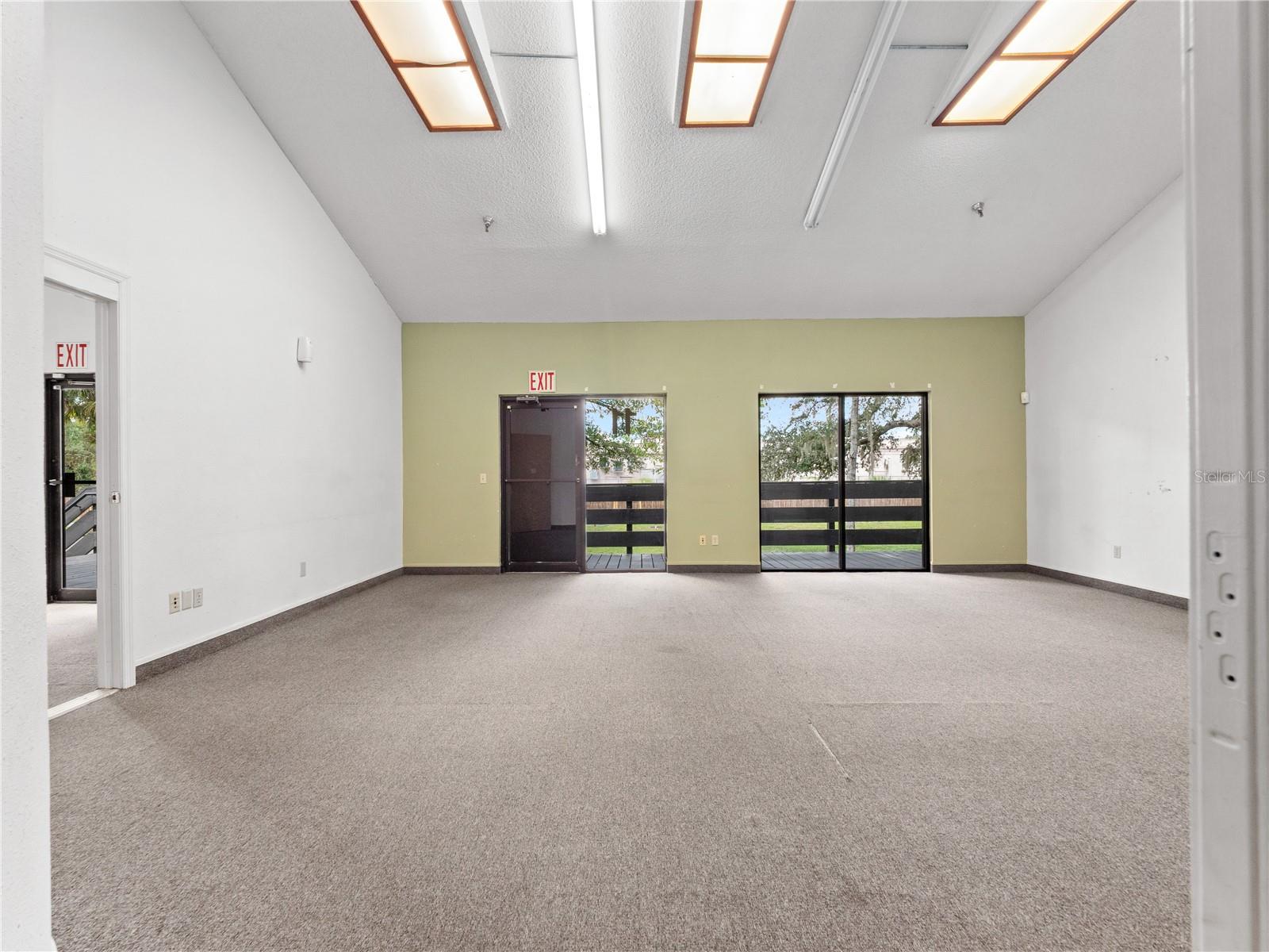 Image 29 of 55 For 5037 North Lane