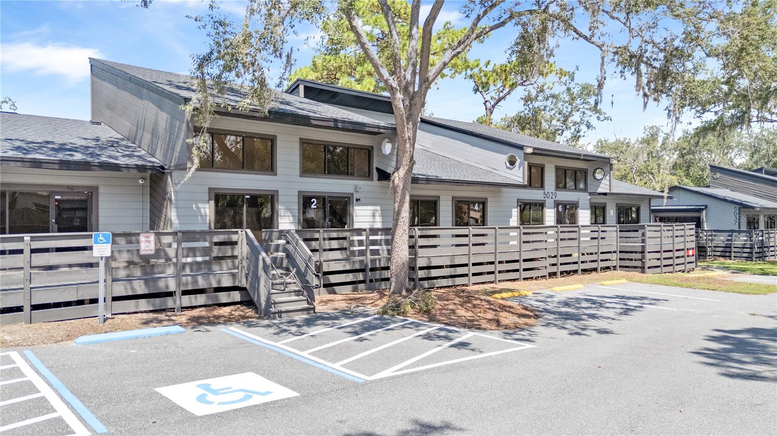 Image 3 of 55 For 5037 North Lane