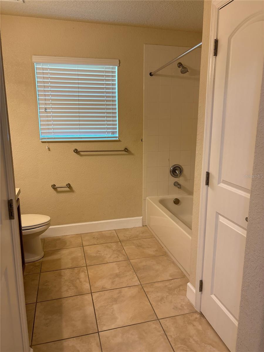 Image 14 of 19 For 2880 Eastham Lane
