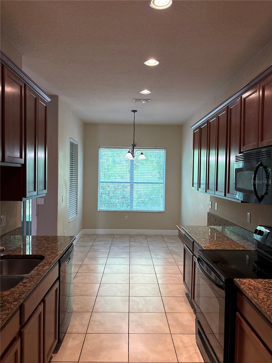 Image 6 of 19 For 2880 Eastham Lane