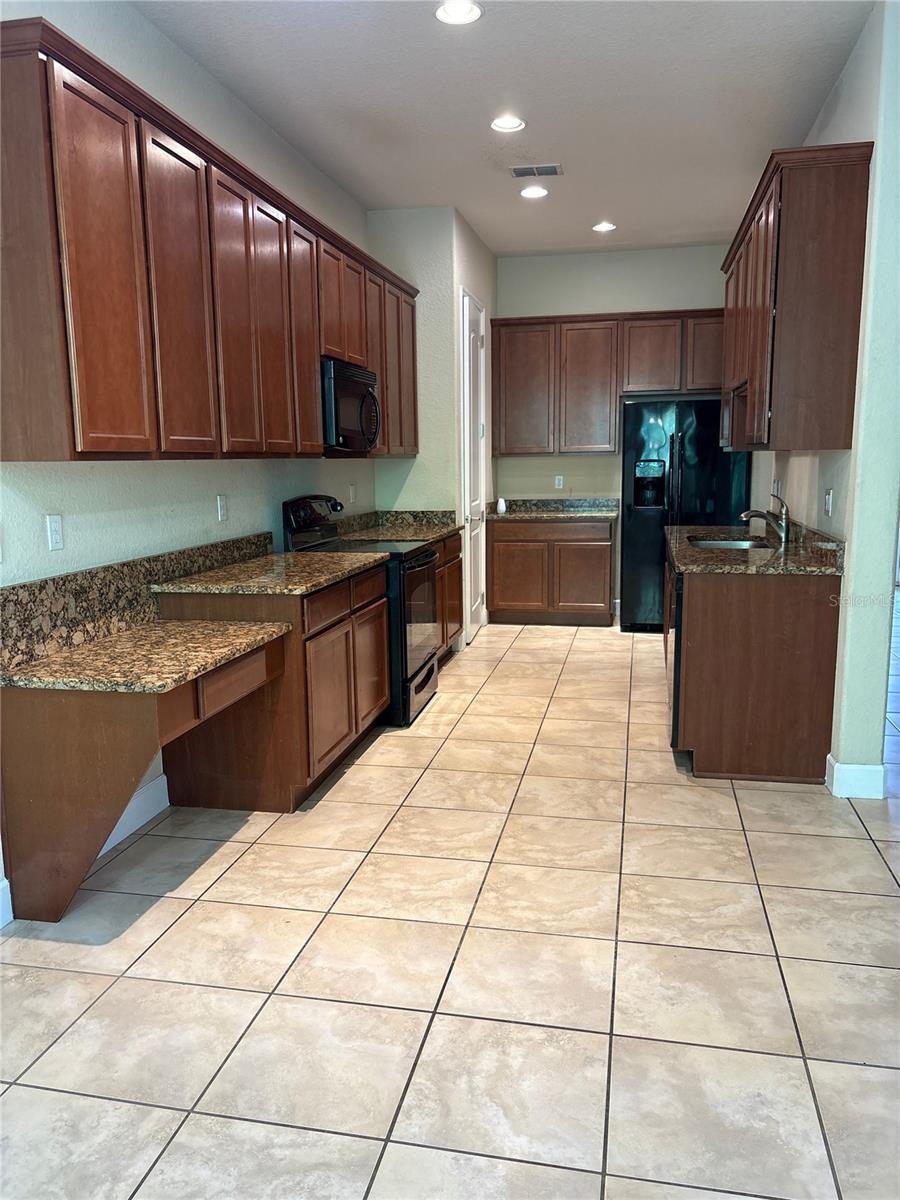 Image 7 of 19 For 2880 Eastham Lane