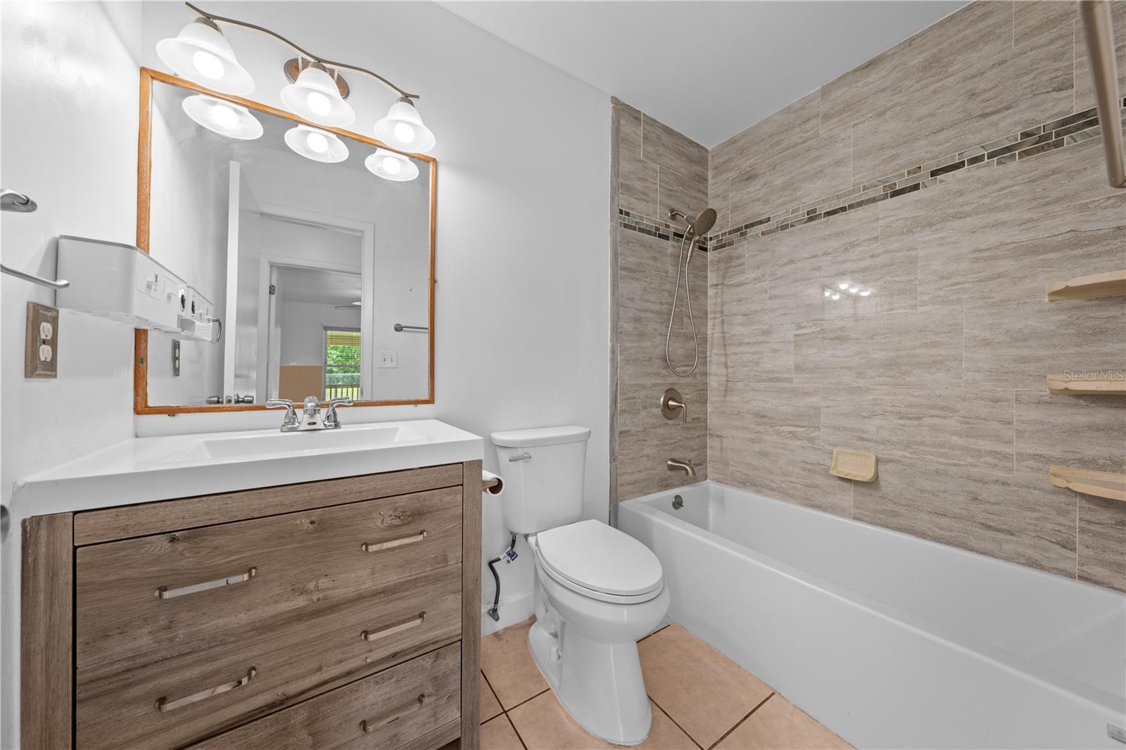 Image 29 of 49 For 8322 Cascade Oaks Drive
