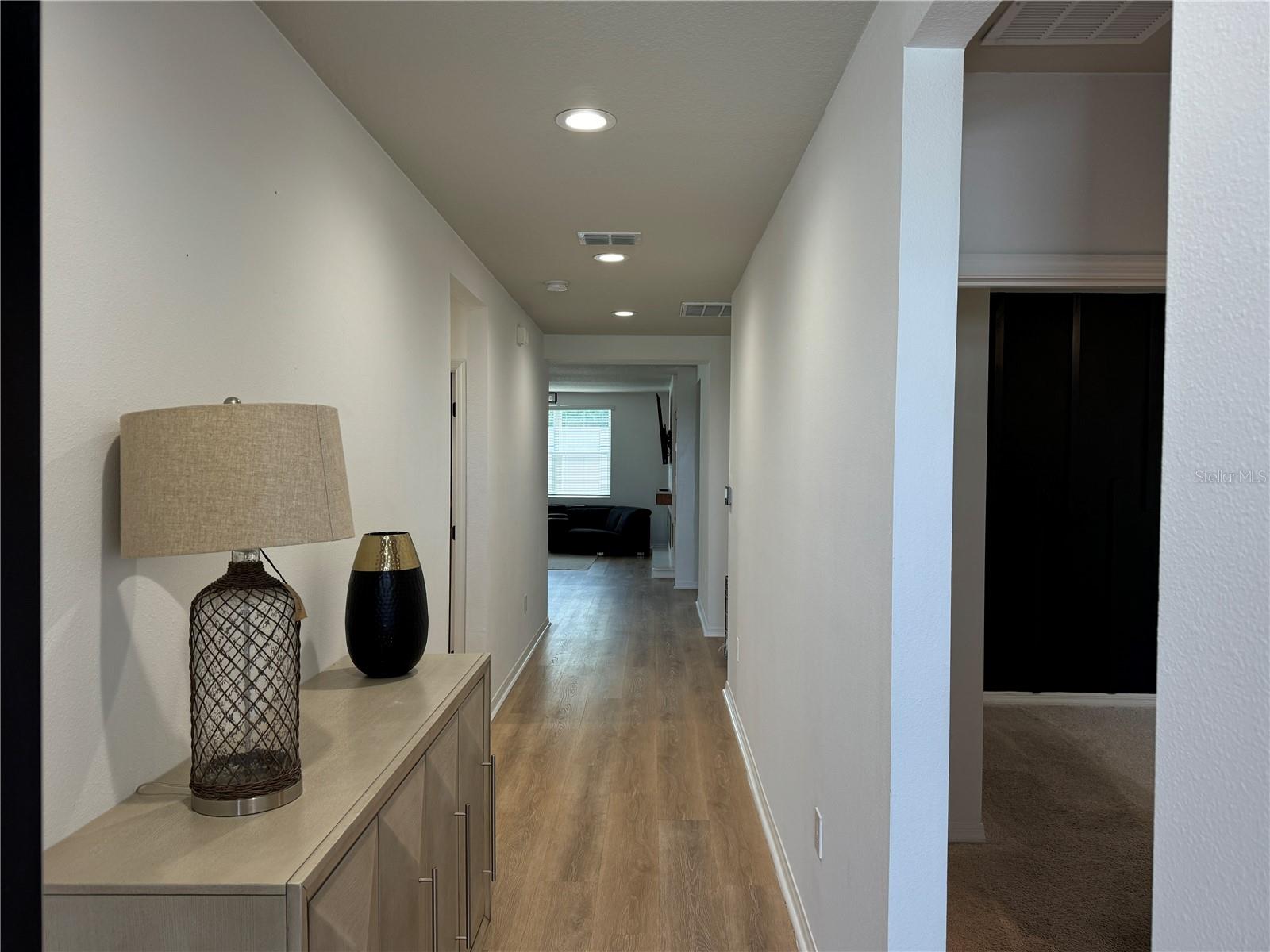 Listing photo id 0 for 3108 Cassidy Lane