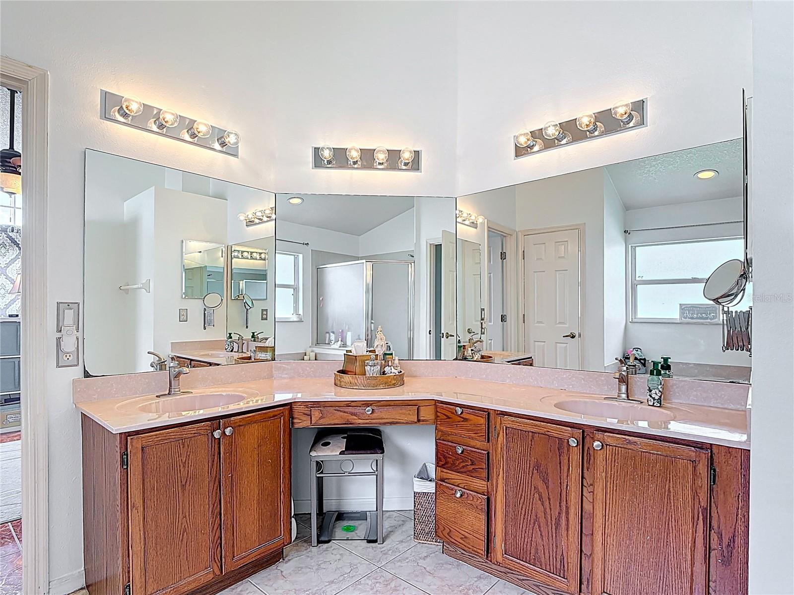 Image 33 of 52 For 12445 Bohannon Boulevard