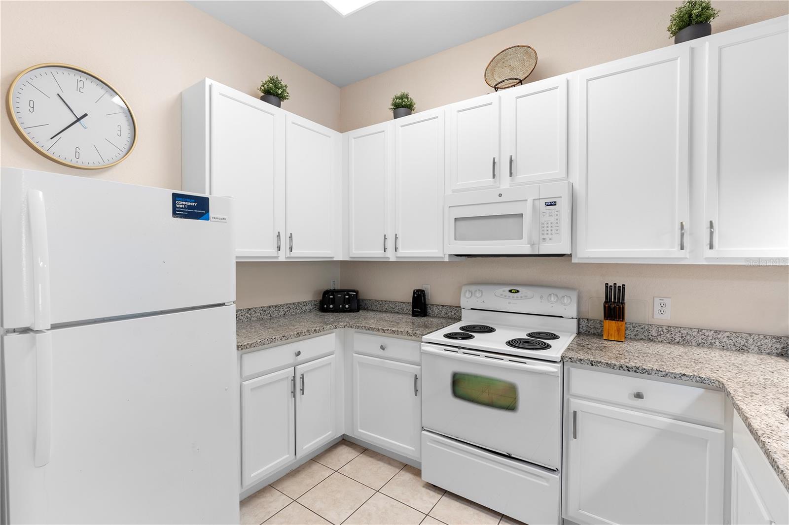 Image 6 of 37 For 607 Gran Bahama Boulevard B29-u607