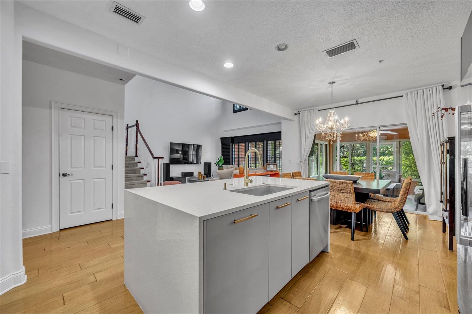 Image 10 of 24 For 6970 Piazza Street