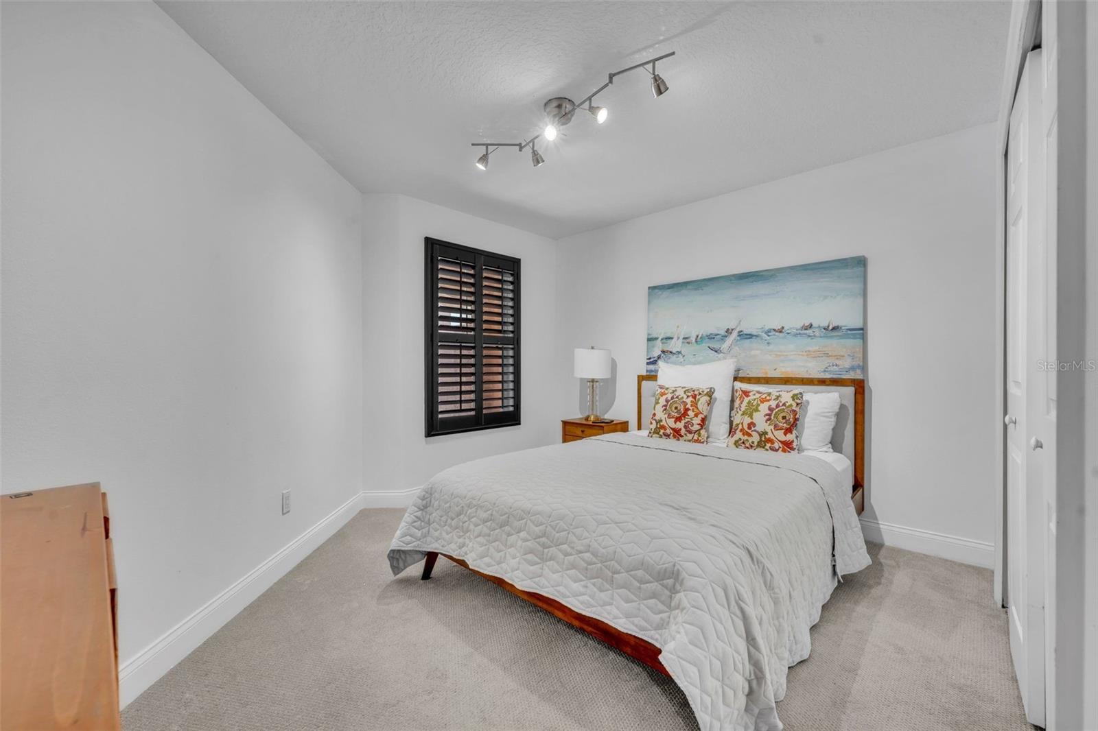 Image 16 of 24 For 6970 Piazza Street