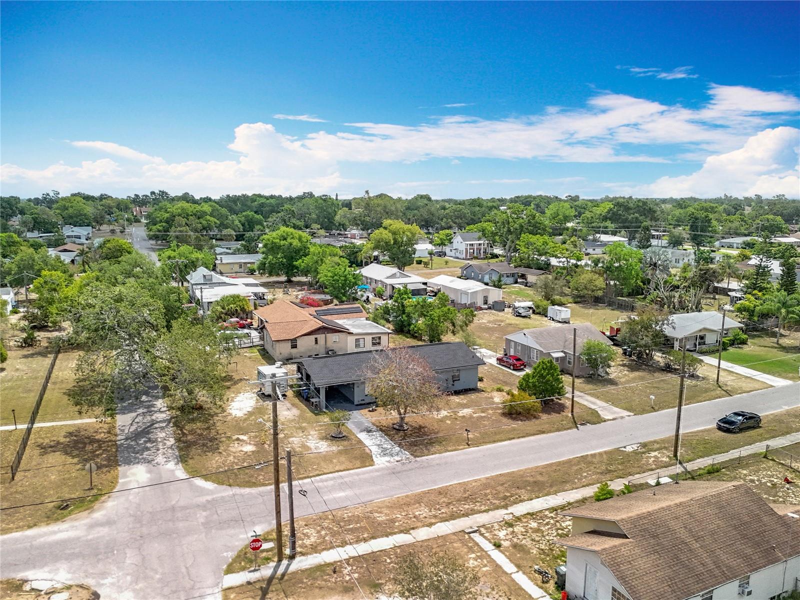 Image 30 of 48 For 320 Seminole Avenue