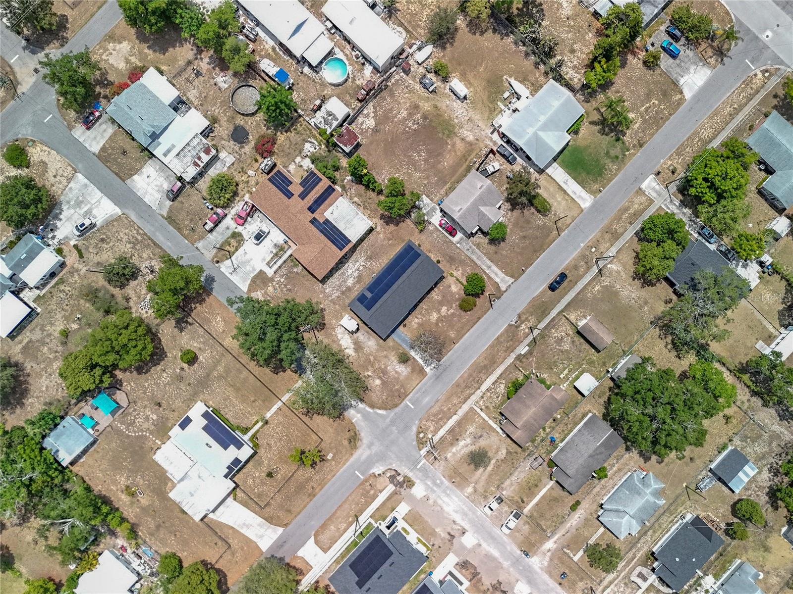 Image 37 of 48 For 320 Seminole Avenue