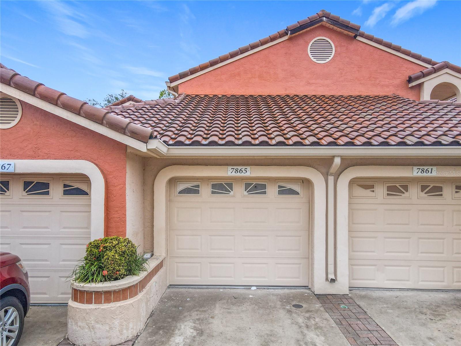 Image 5 of 45 For 7865 Sugar View Court 7865