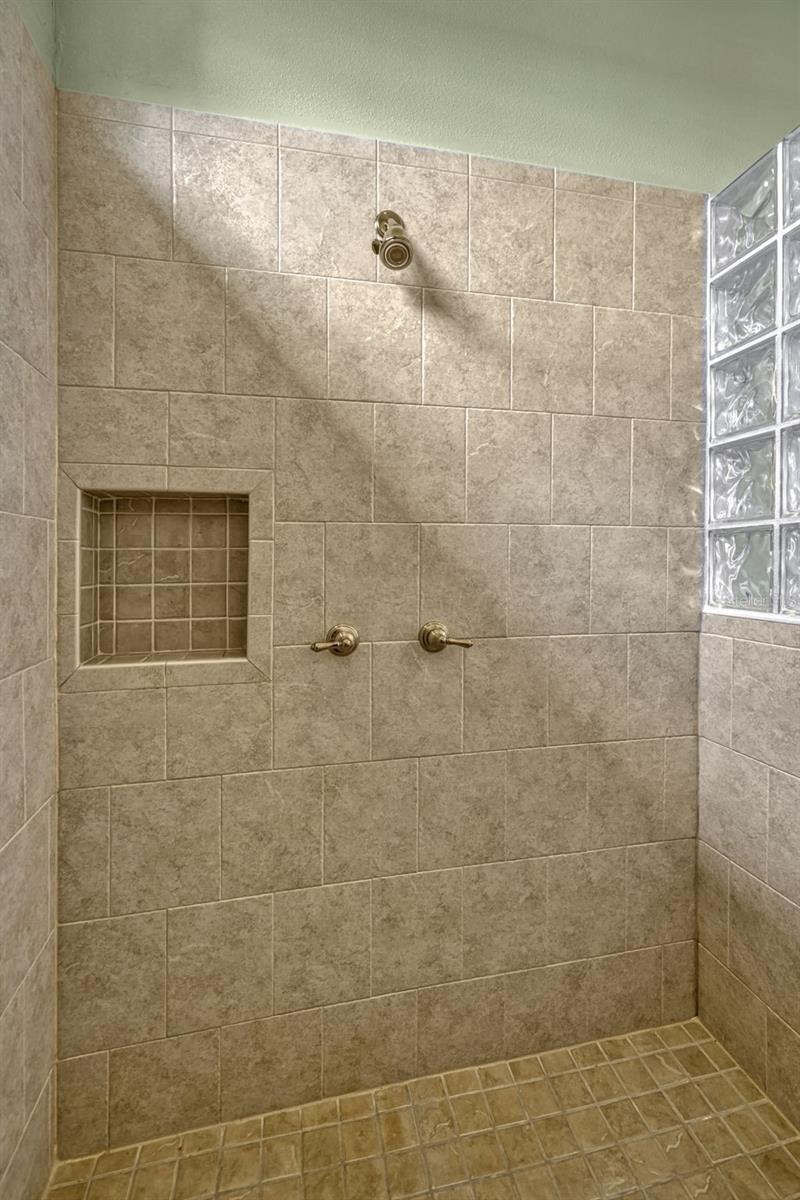 Image 36 of 100 For 2350 Bradbury Road