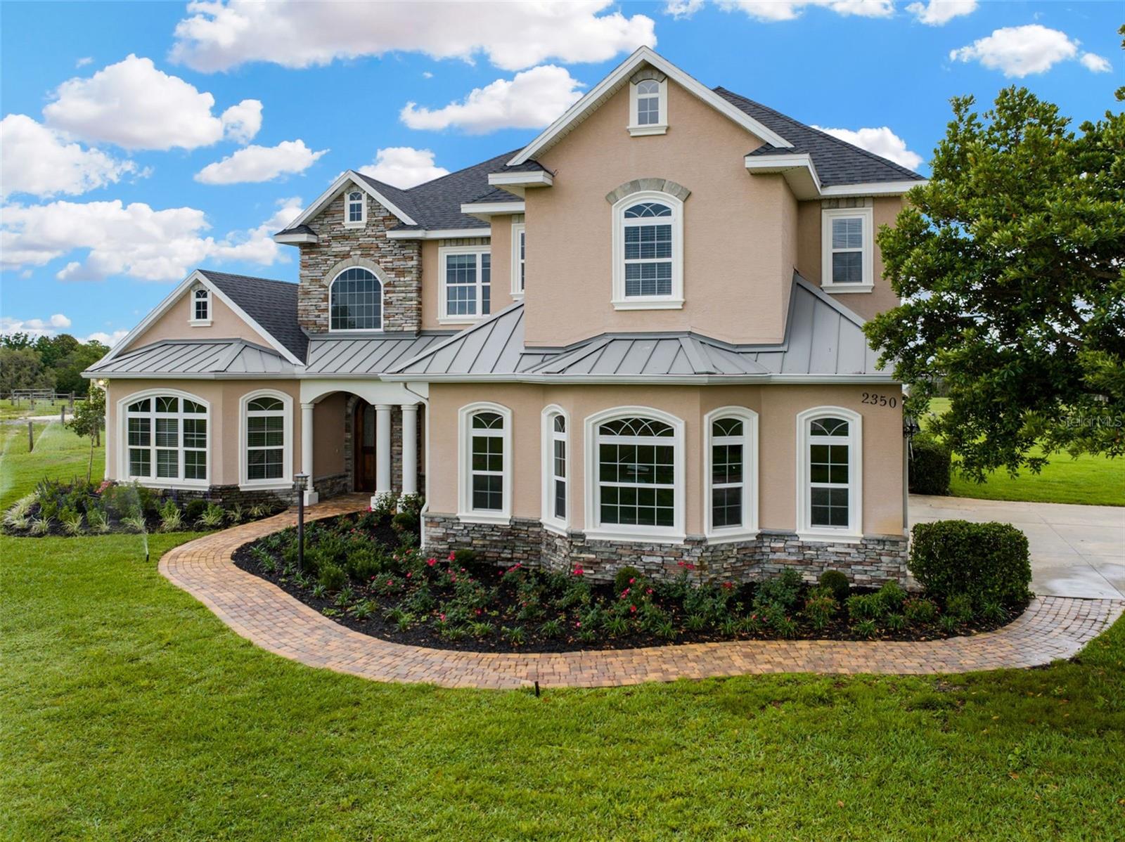 Image 4 of 100 For 2350 Bradbury Road