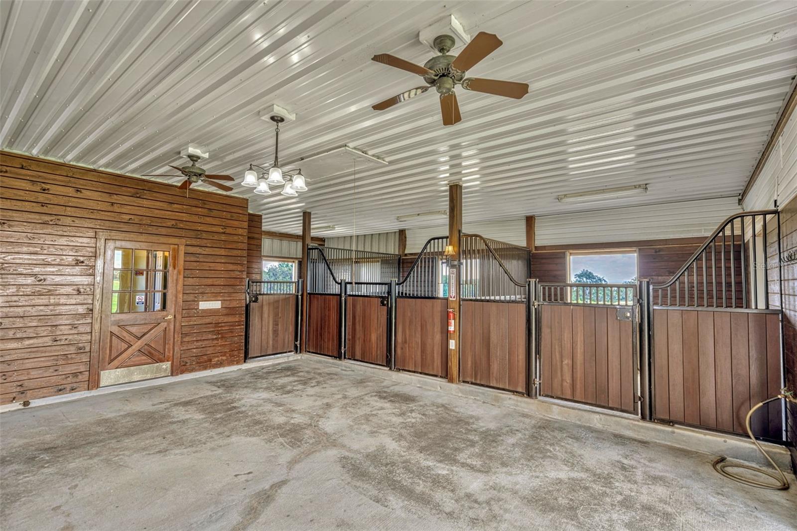 Image 71 of 100 For 2350 Bradbury Road
