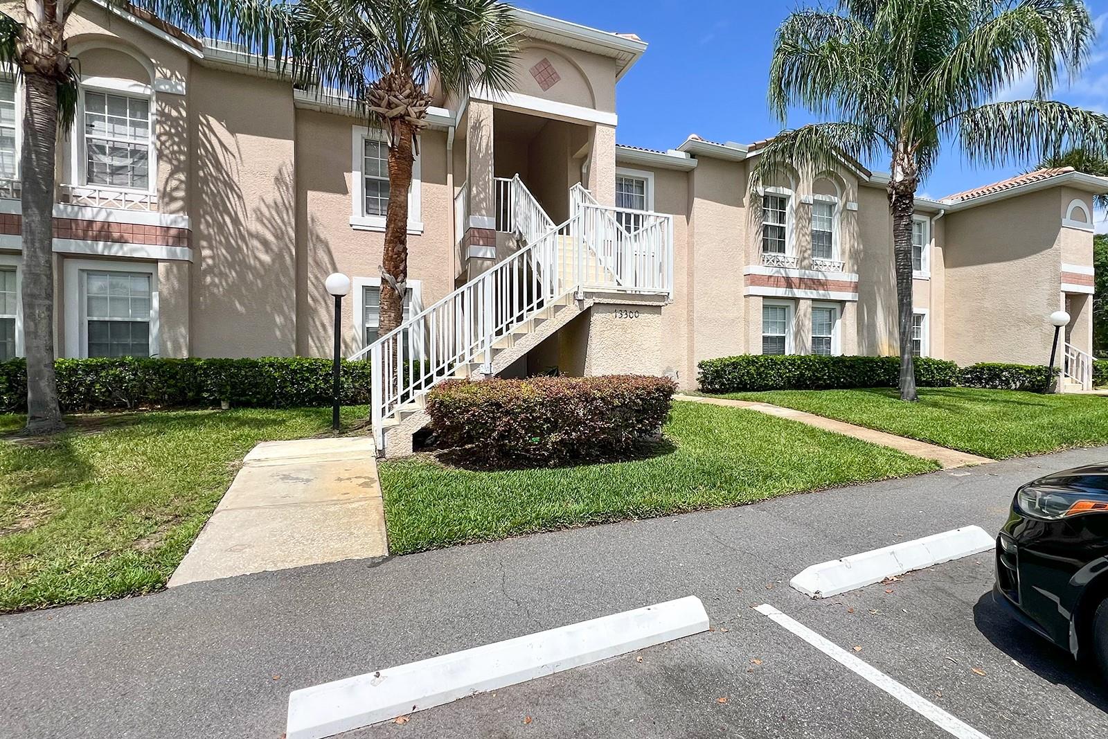 Image 4 of 38 For 13300 Fairway Glen Drive 103