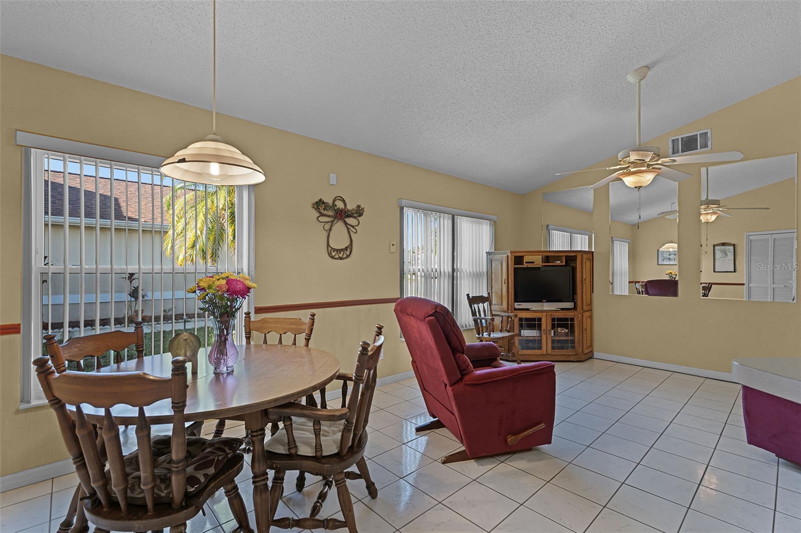 Image 13 of 33 For 11730 Kennington Court