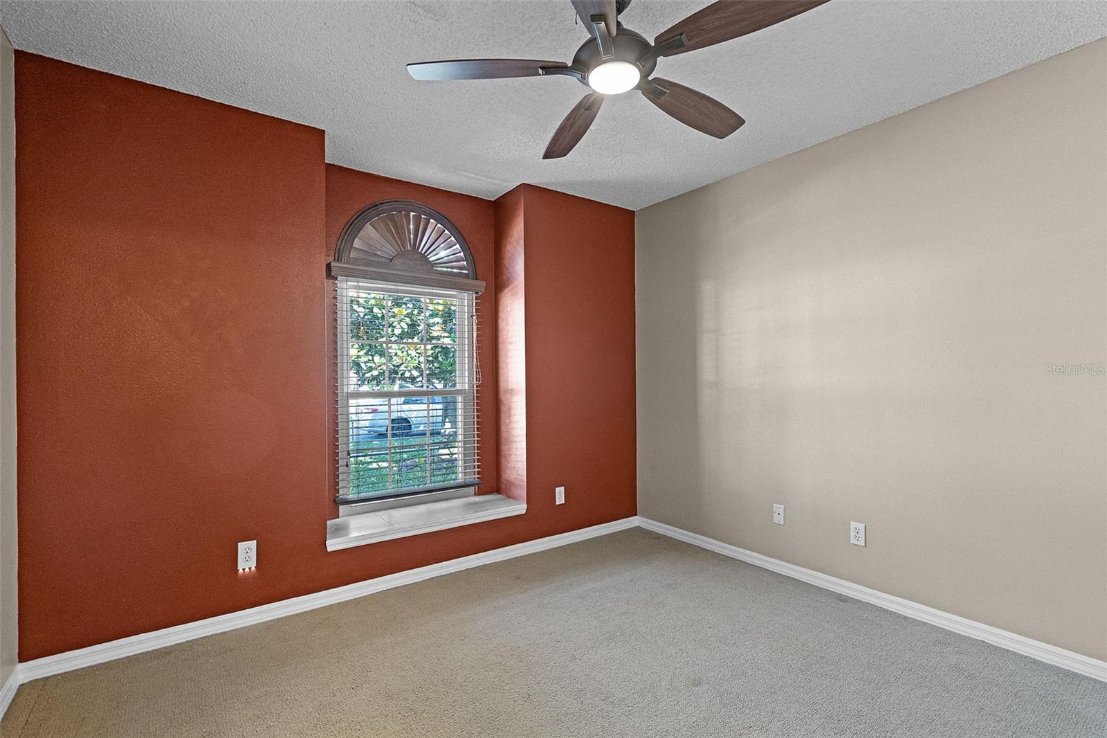 Image 19 of 33 For 11730 Kennington Court