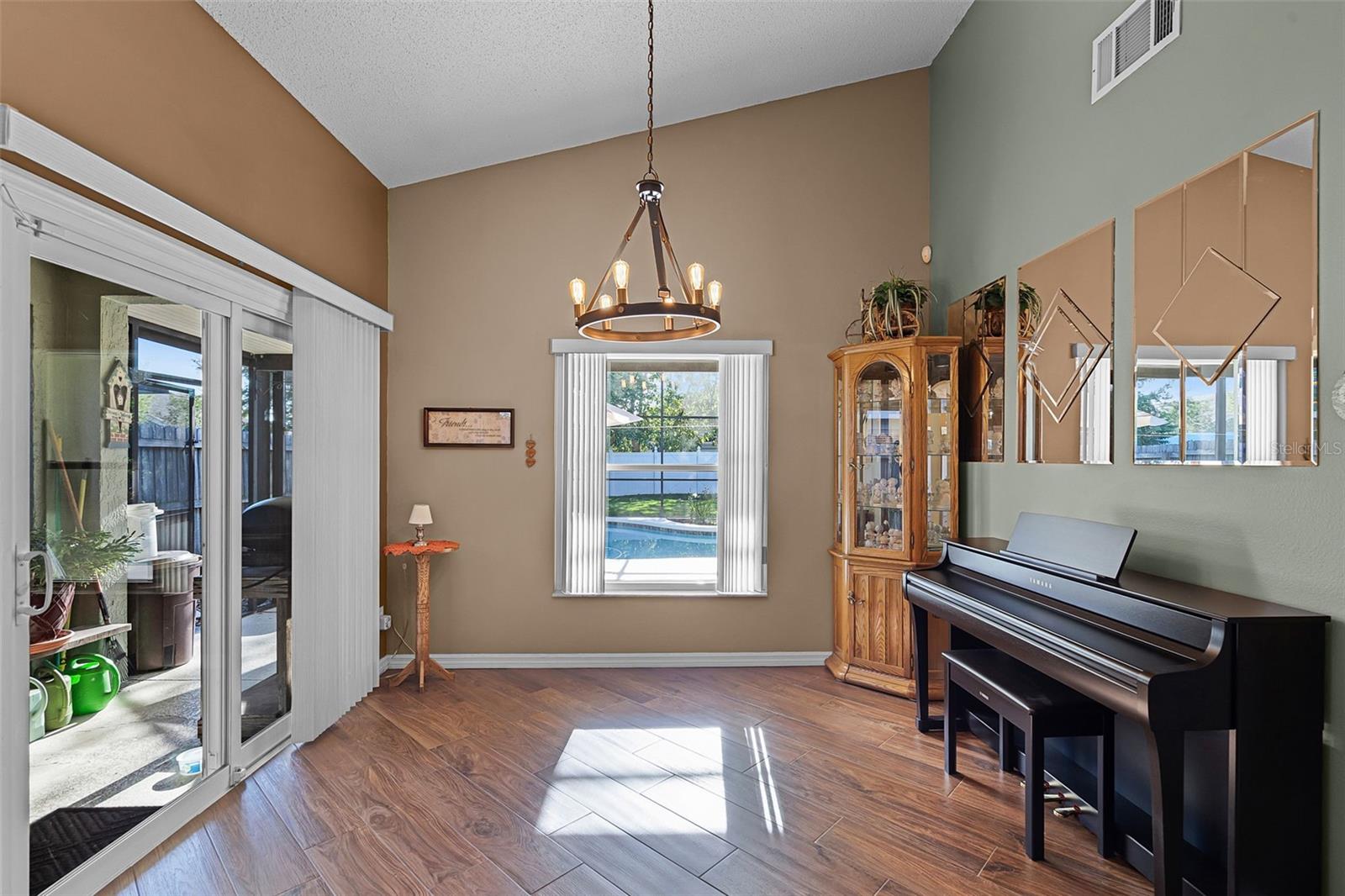 Image 9 of 33 For 11730 Kennington Court