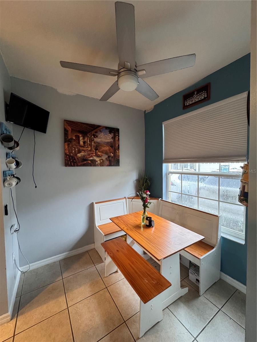 Image 3 of 20 For 4981 Alita Terrace
