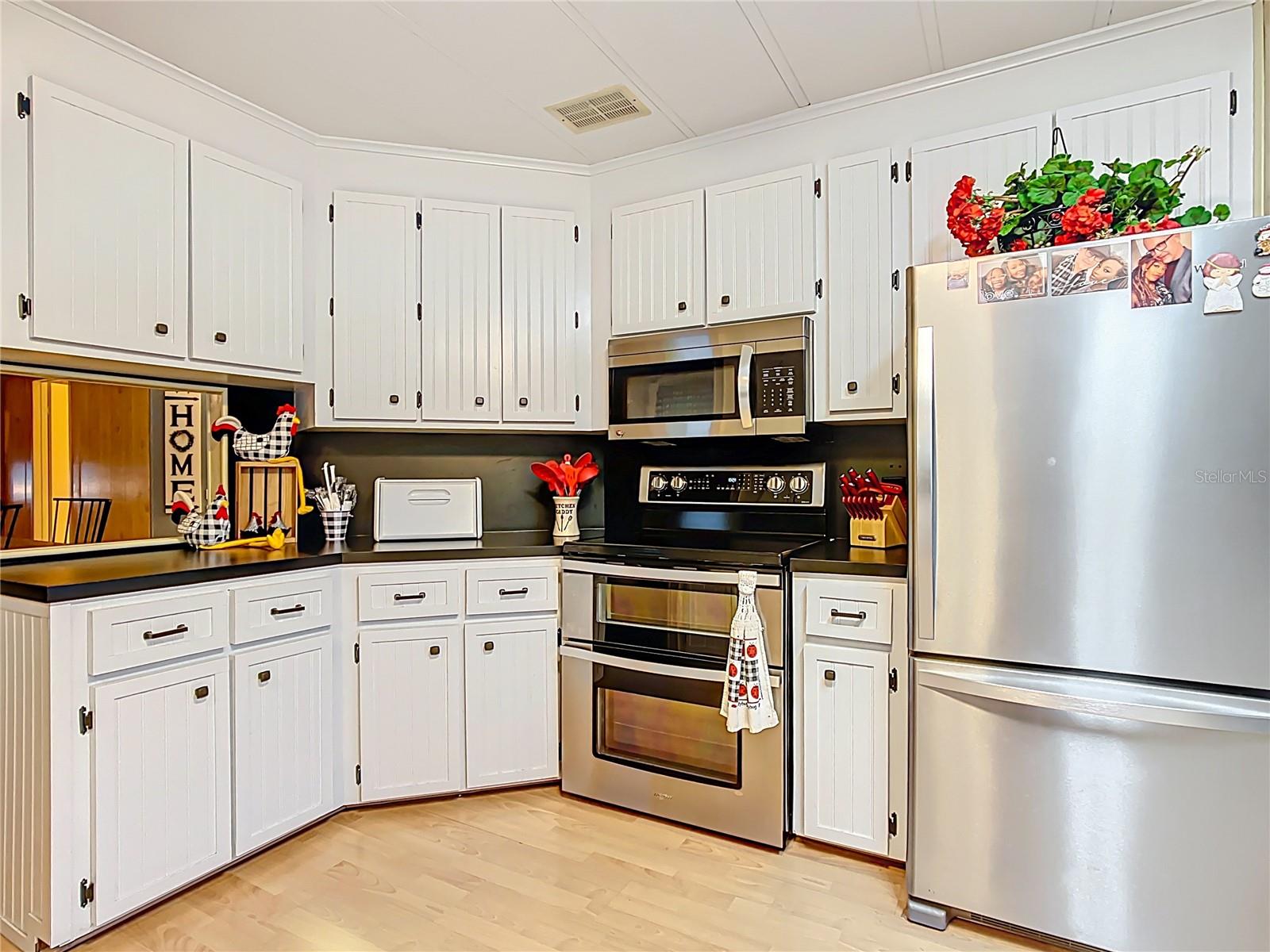 Image 12 of 52 For 6044 Grand Oaks Drive Se