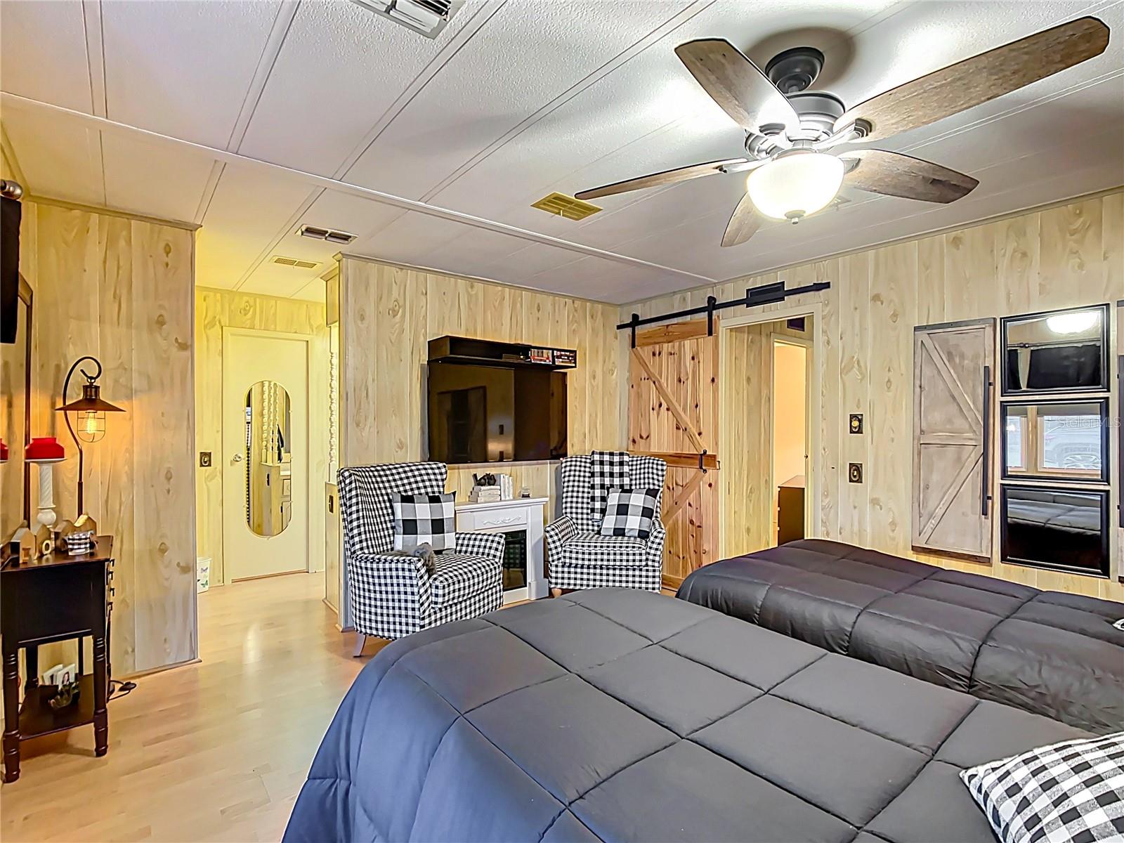 Image 21 of 52 For 6044 Grand Oaks Drive Se