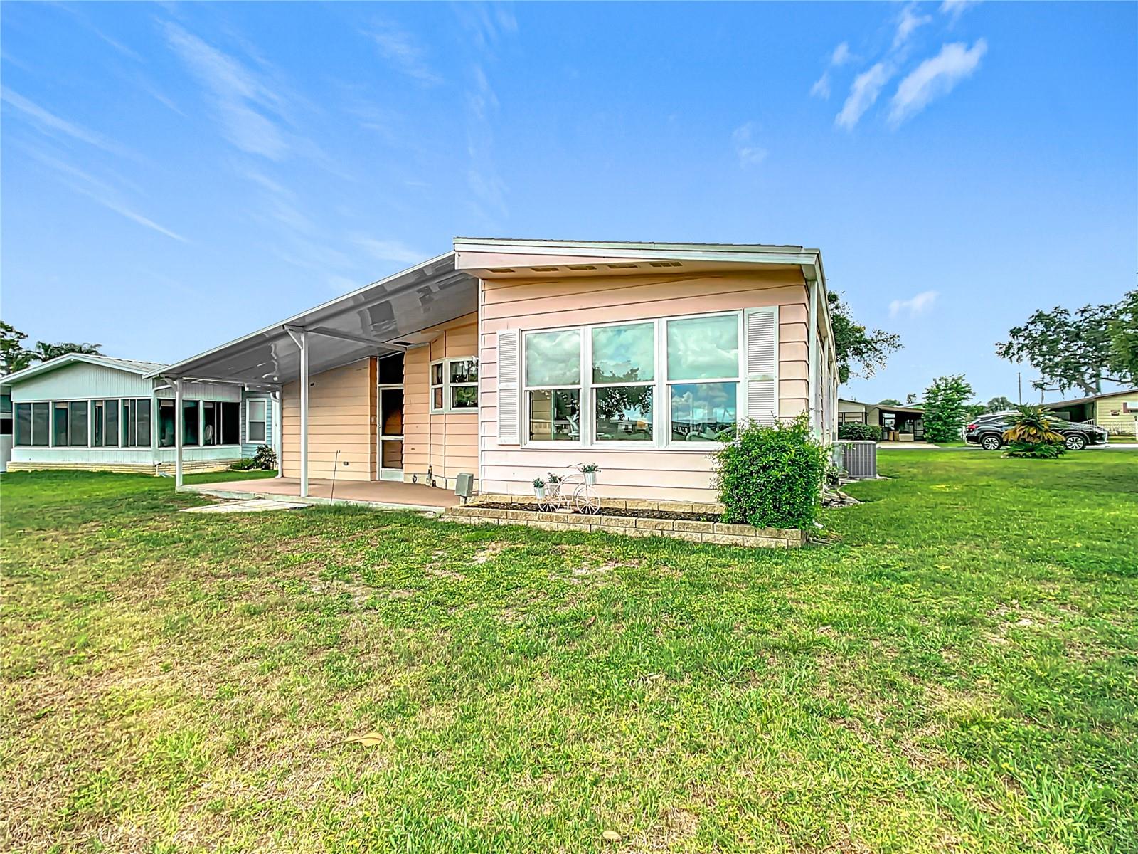 Image 37 of 52 For 6044 Grand Oaks Drive Se