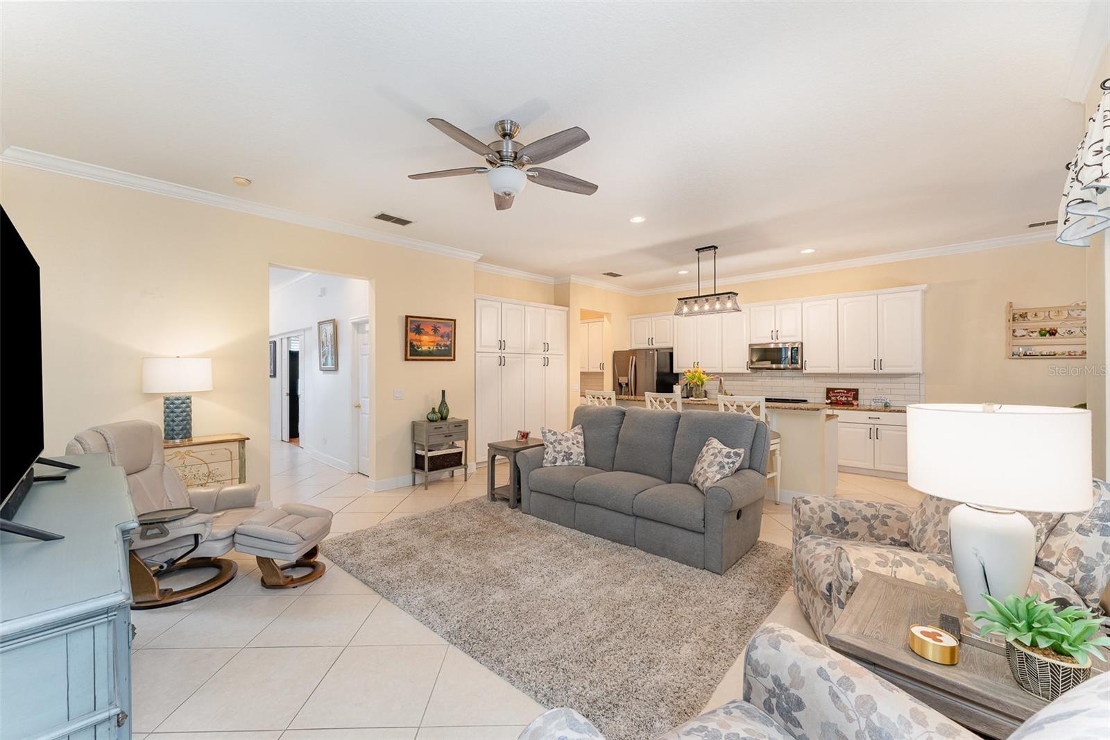 Image 12 of 43 For 1321 Artisan Avenue E