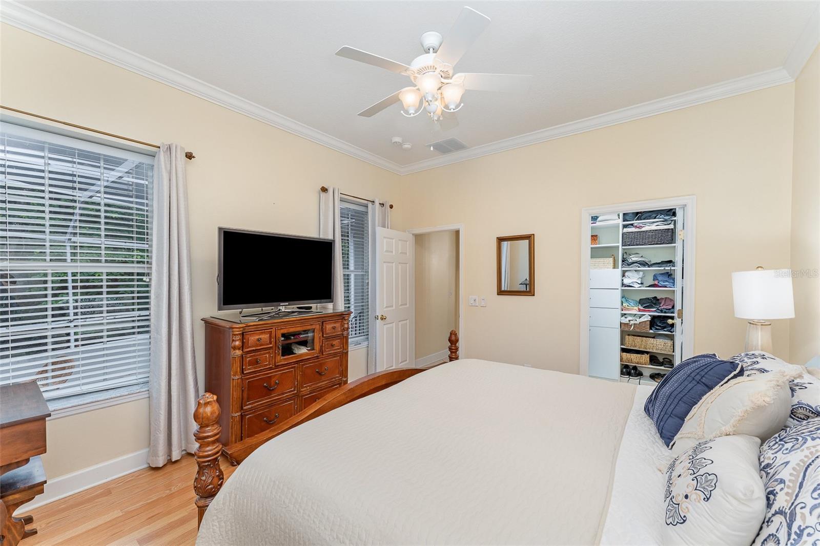 Image 21 of 43 For 1321 Artisan Avenue E