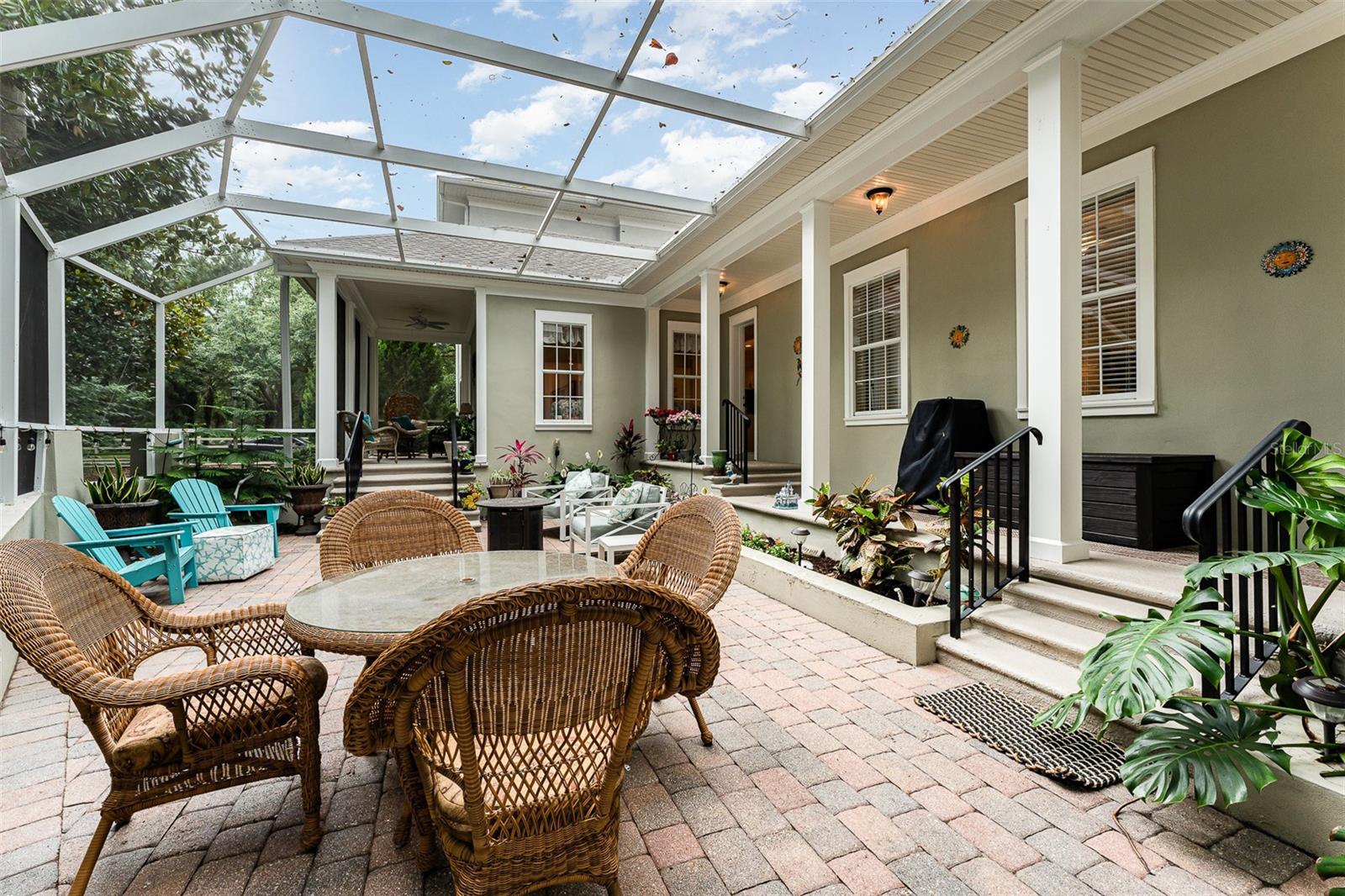 Image 4 of 43 For 1321 Artisan Avenue E