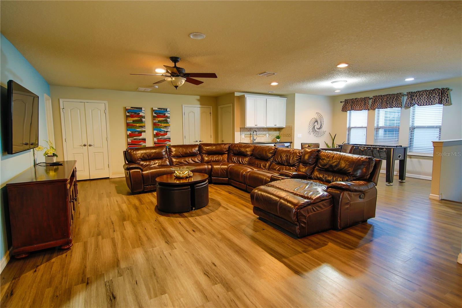 Image 11 of 46 For 8809 Rhodes Street